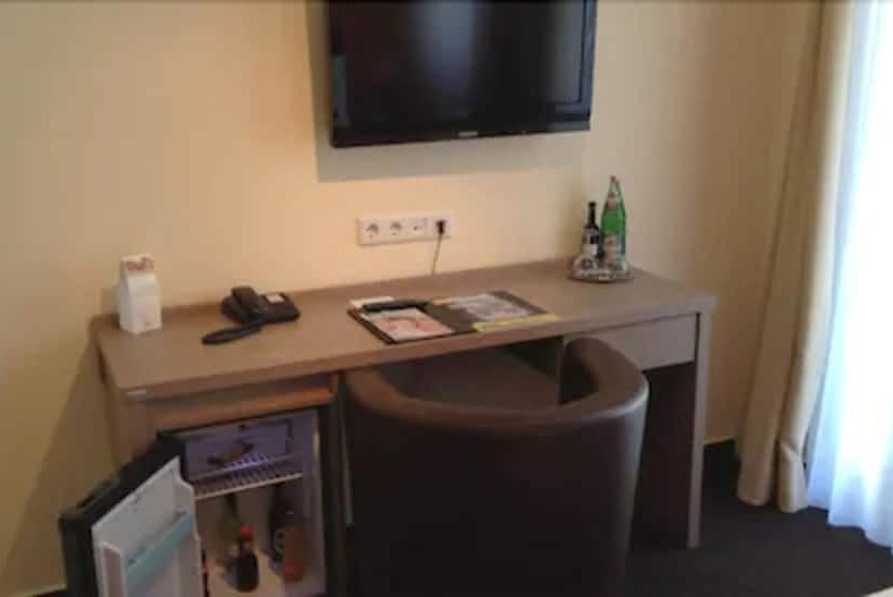 חדר סטנדרט, Destination 21