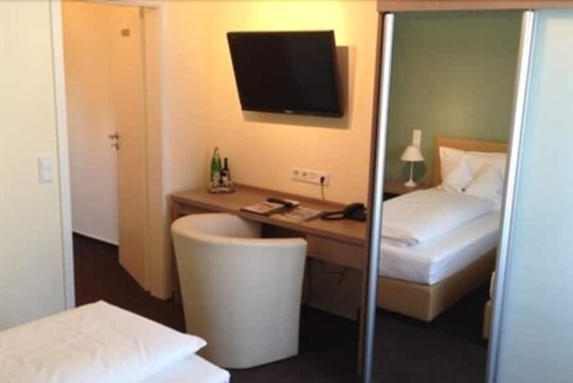 חדר סטנדרט, Destination 21