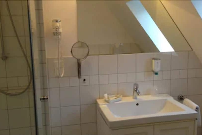 חדר סטנדרט יחיד, Destination 21