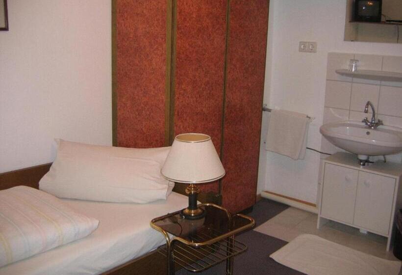 スタンダードシングルルーム, Eintracht