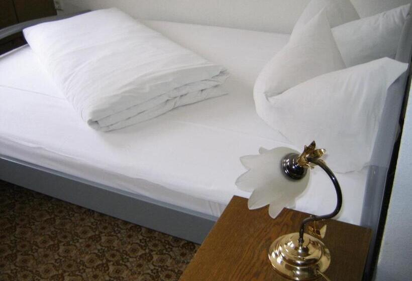 スタンダードシングルルーム, Eintracht