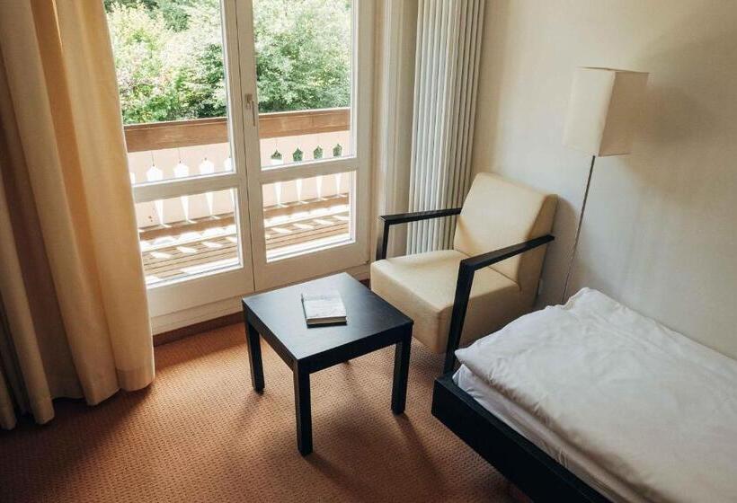 Номер Стандарт, Fritz Lauterbad