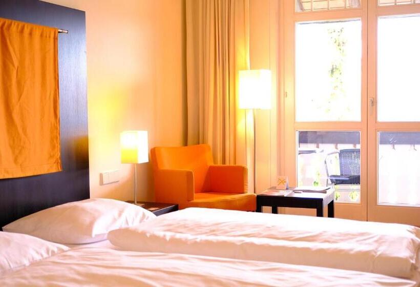 Номер Стандарт, Fritz Lauterbad