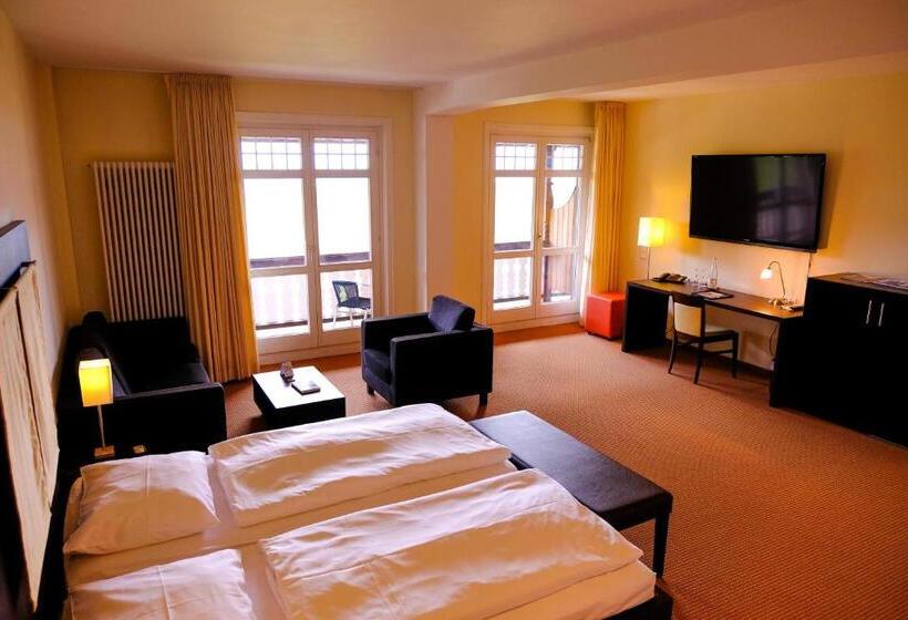 Номер Стандарт, Fritz Lauterbad