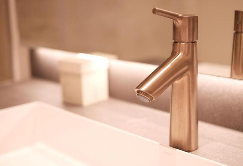 Люкс, Fritz Lauterbad