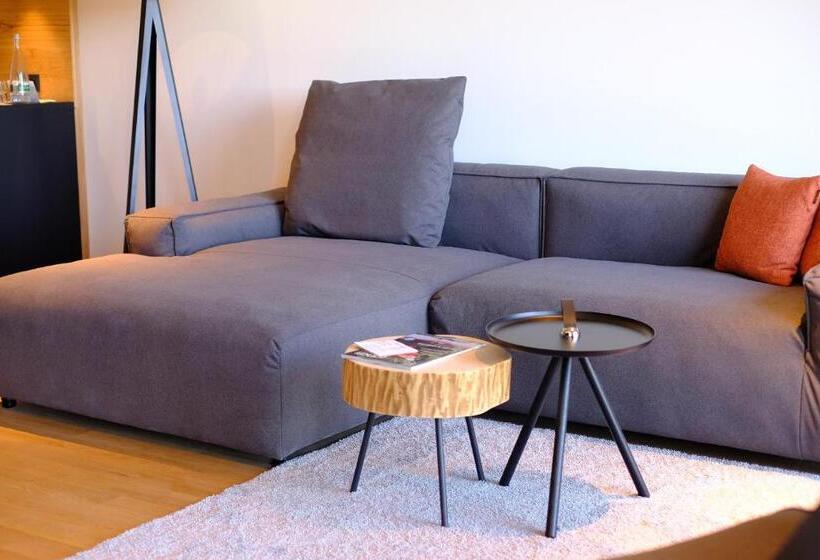 Люкс, Fritz Lauterbad