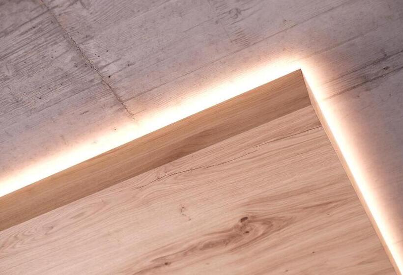 Люкс, Fritz Lauterbad