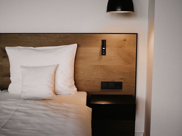 Люкс, Fritz Lauterbad