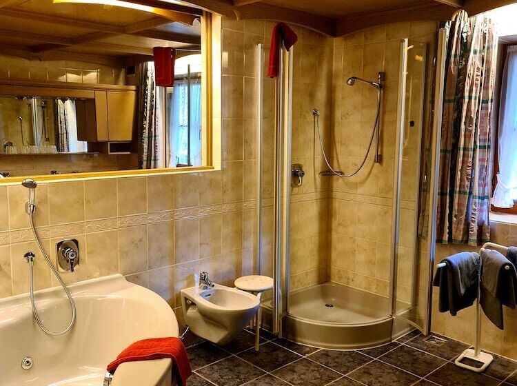 Appartamento Classico 1 Camera da Letto, Gebirgshäusl