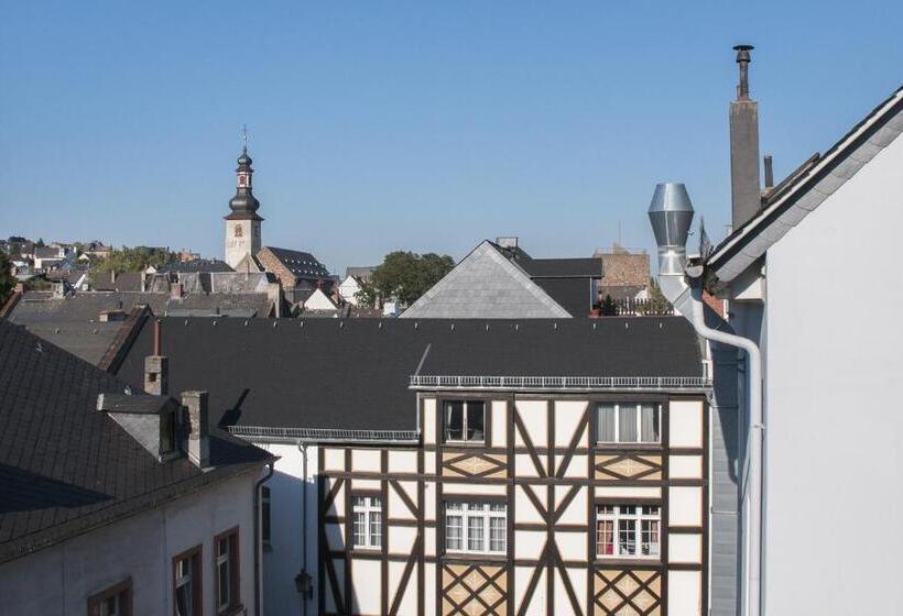 标准单人间, Hajo´s Germania Lodge & Irish Pub