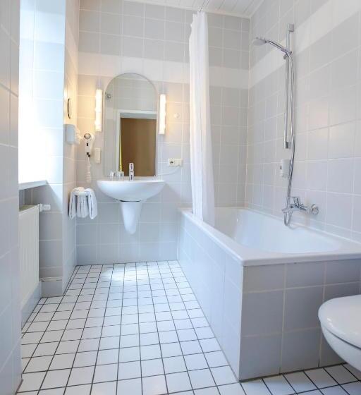 四人标准间, Hajo´s Germania Lodge & Irish Pub