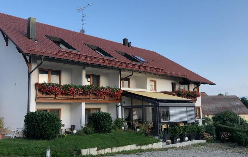 Номер Стандарт Вид на Озеро, Haus Seehang