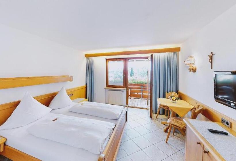 Номер Стандарт Вид на Озеро, Haus Seehang