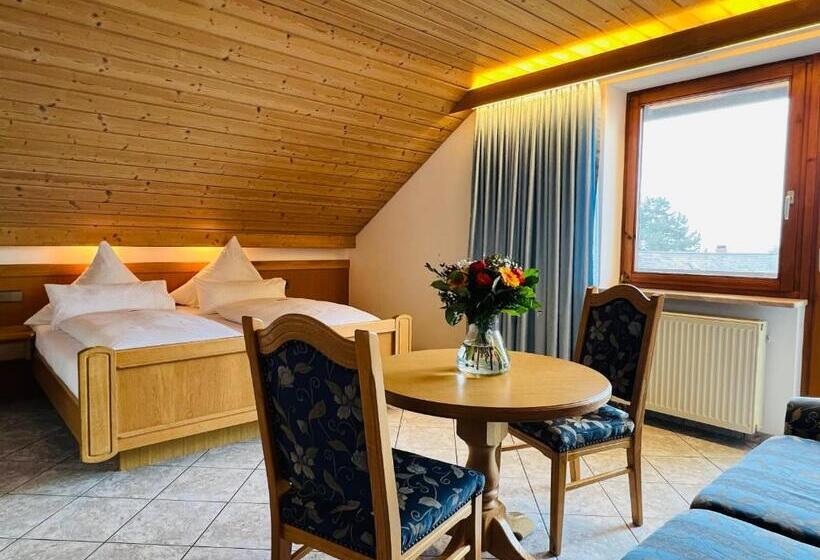 Номер Стандарт Вид на Озеро, Haus Seehang