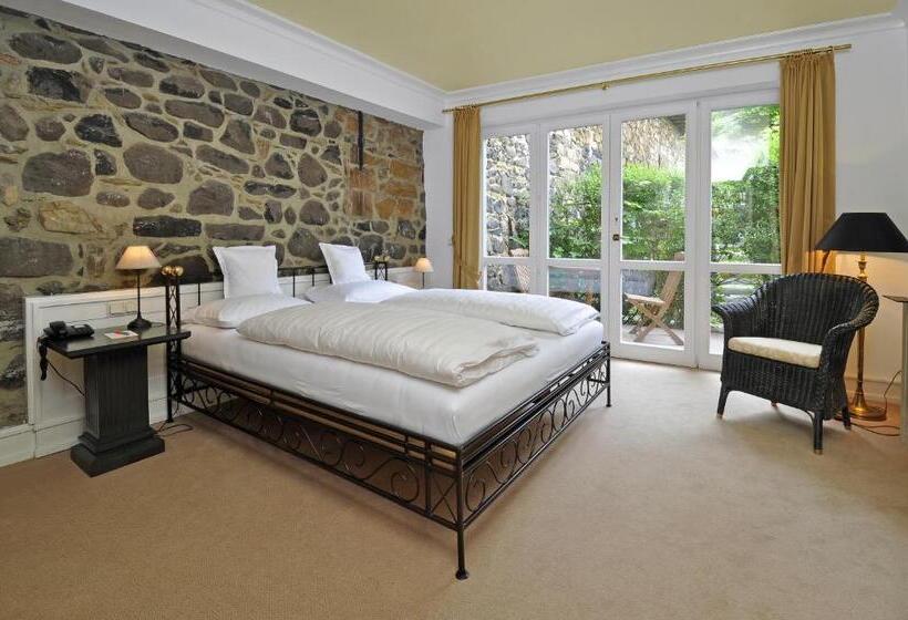 スタンダードルーム, Herrenhaus Von Low