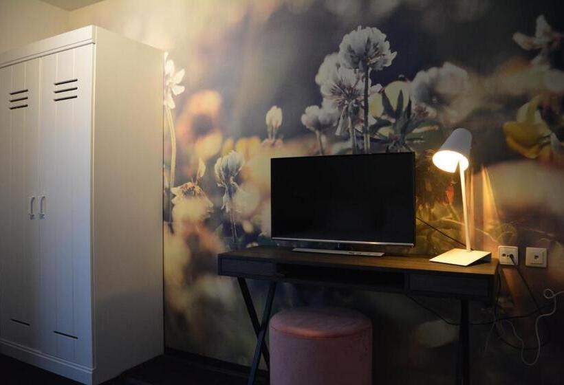 غرفة كومفورت, Herrloh