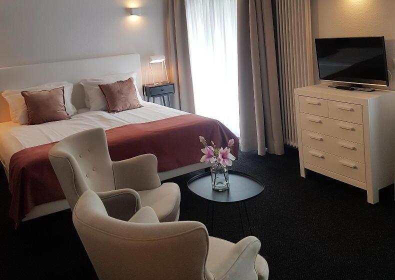 غرفة عائلية, Herrloh