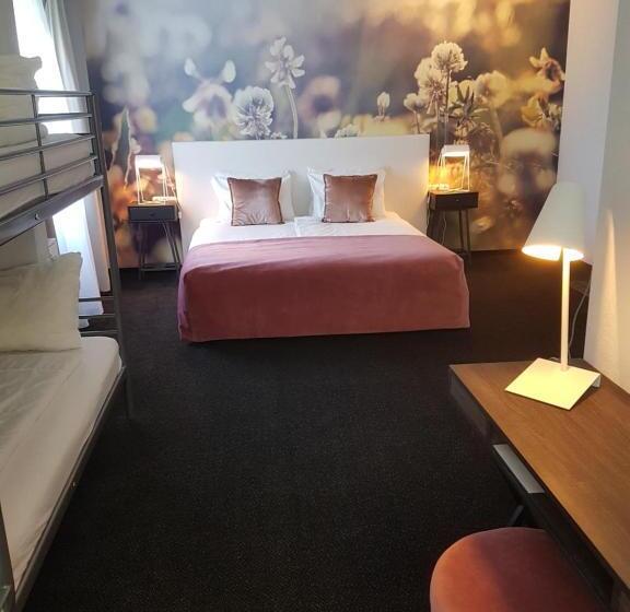 غرفة عائلية, Herrloh