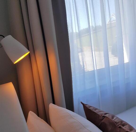 غرفة كومفورت فردية, Herrloh