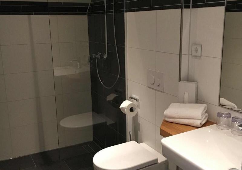 デラックスルーム, Lowen Garni B&b