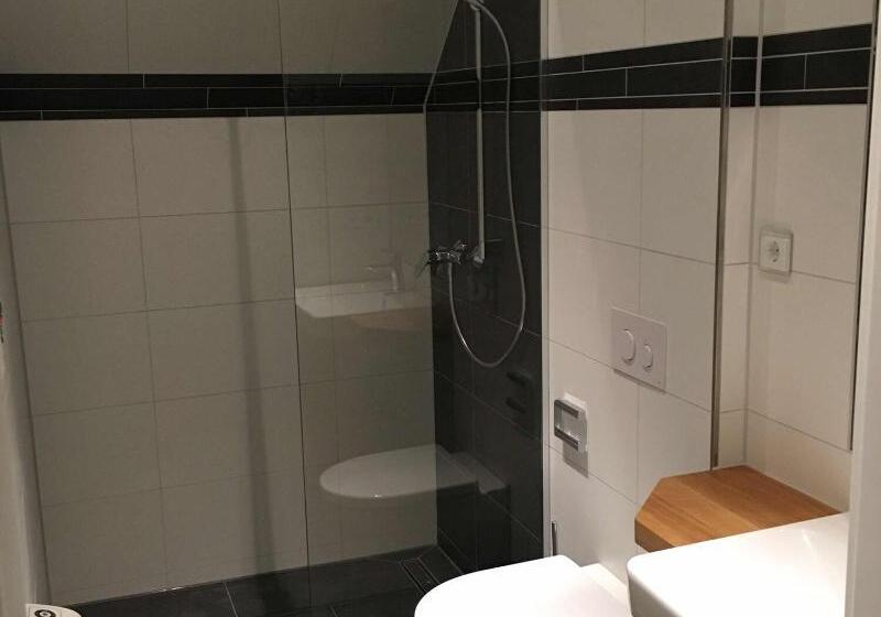 デラックスルーム, Lowen Garni B&b