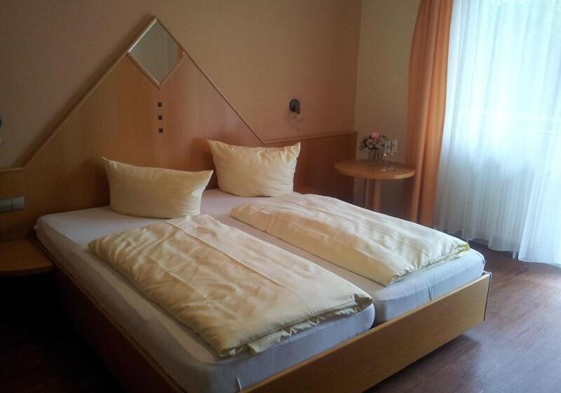 컴포트 룸, Lowen Garni  B&b