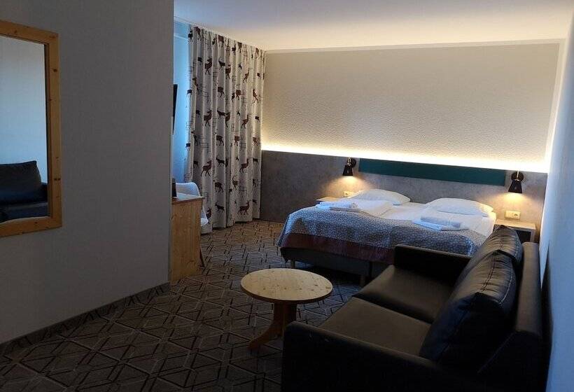 Семейный Номер, Miriquidi