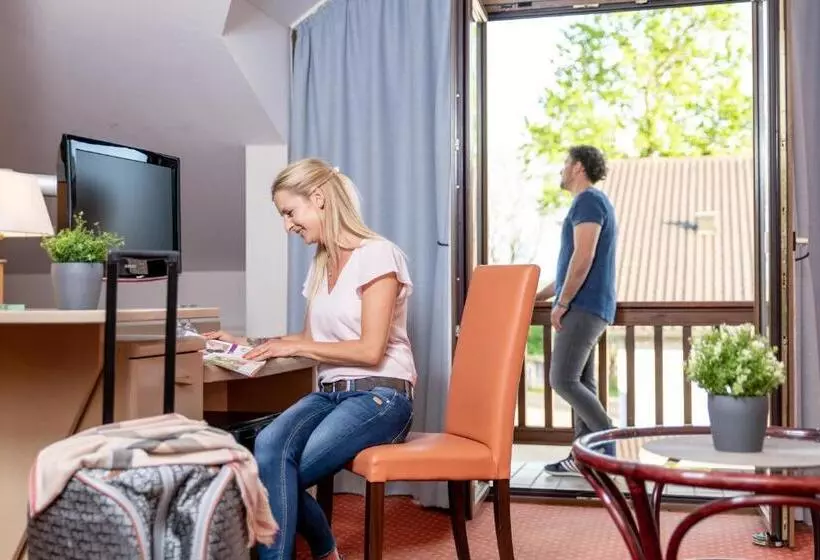 Premium-huone, Richstein S Post