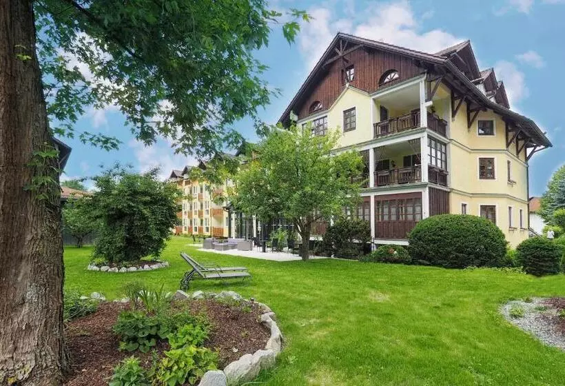 Standard Yhden Hengen Huone, Richstein S Post