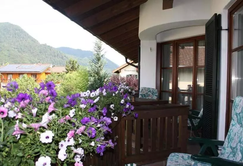 اتاق استاندارد, Rosenhof