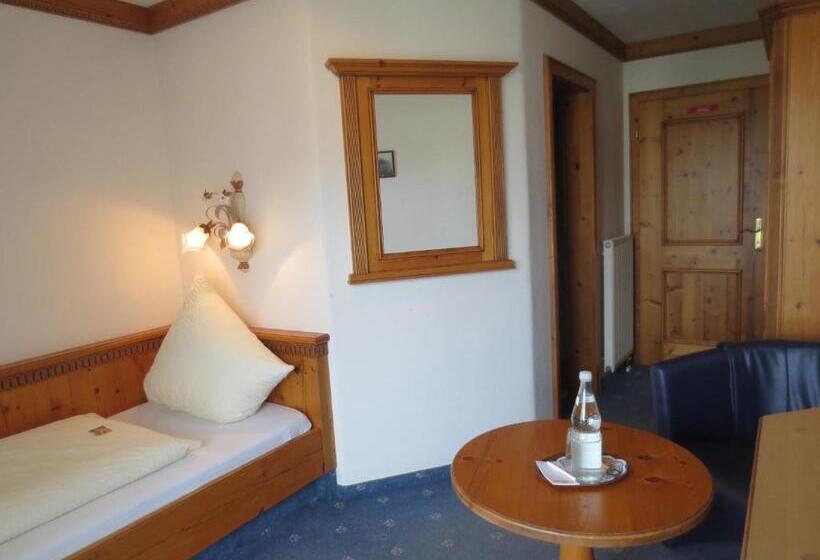 标准单人间, Rosenhof