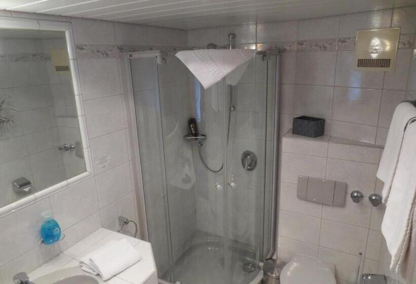 舒适型房间, Rosenhof