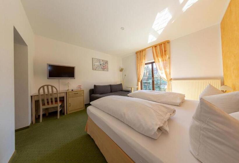 Номер Стандарт, Schwartze