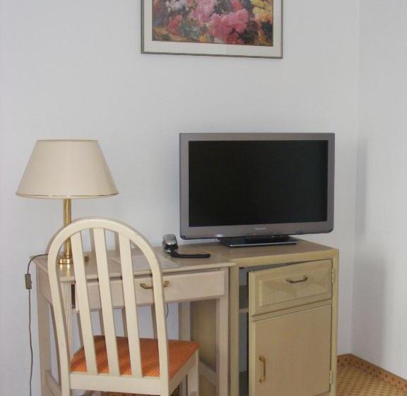 Номер Стандарт Индивидуальный, Schwartze