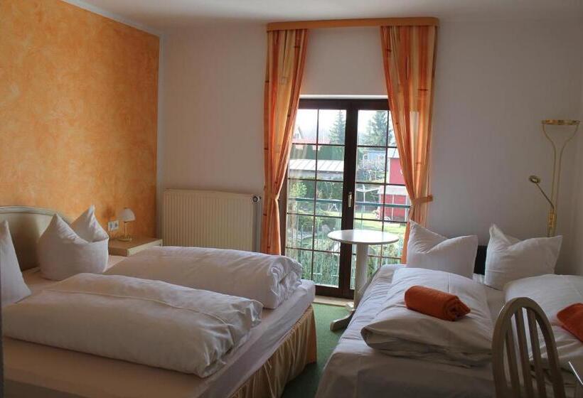 Четырехместный Номер Стандарт, Schwartze