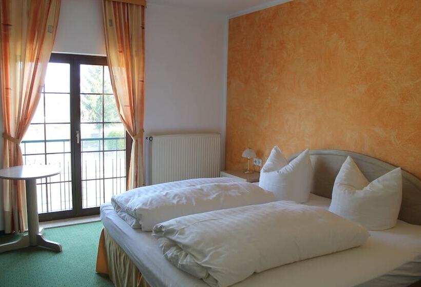 Номер Стандарт, Schwartze