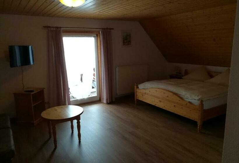 Quarto standart com varanda, Schwarzwaldgasthaus Salenhof
