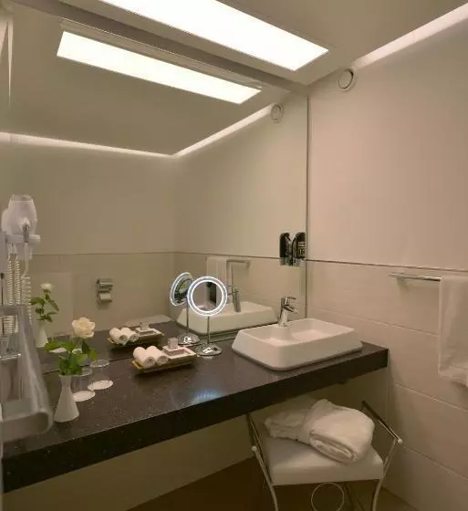 سوئیت پریمیوم, Schweizer Hof Thermal Und Vital Resort