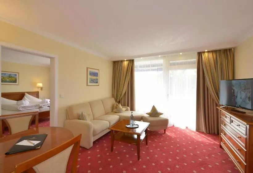 سوئیت پریمیوم, Schweizer Hof Thermal Und Vital Resort