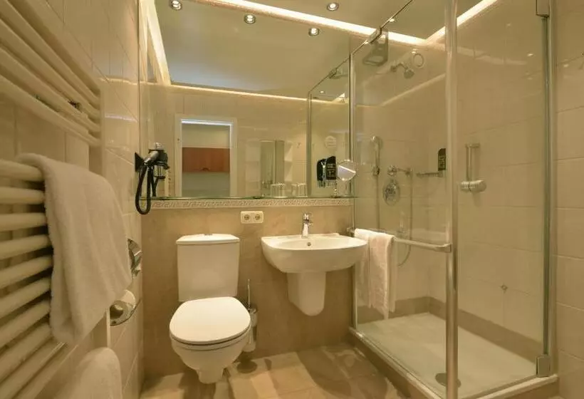 اتاق راحتی, Schweizer Hof Thermal Und Vital Resort