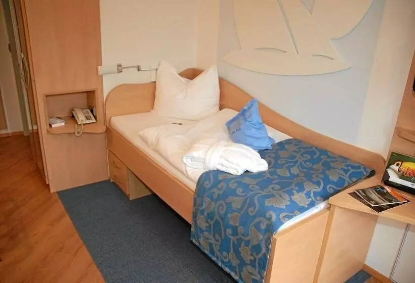 Standard Yhden Hengen Huone, Seehotel Fährhaus