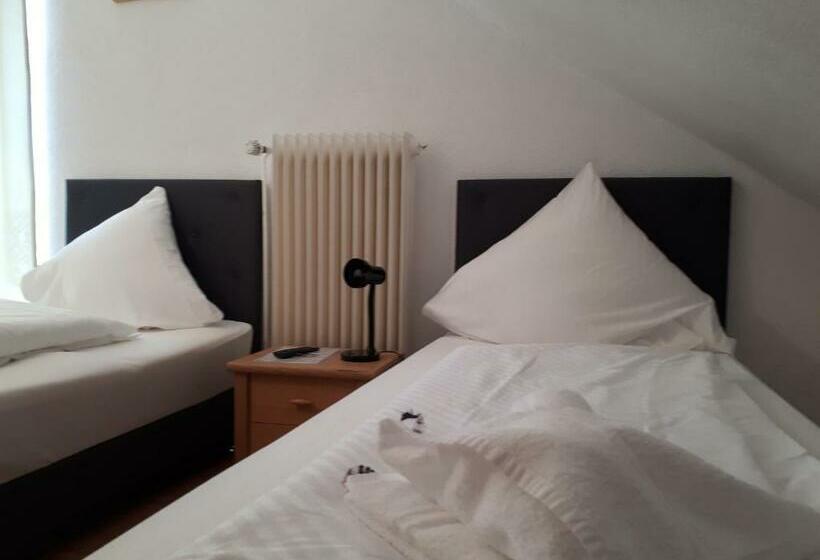 スタンダードルーム, Taverne Inos