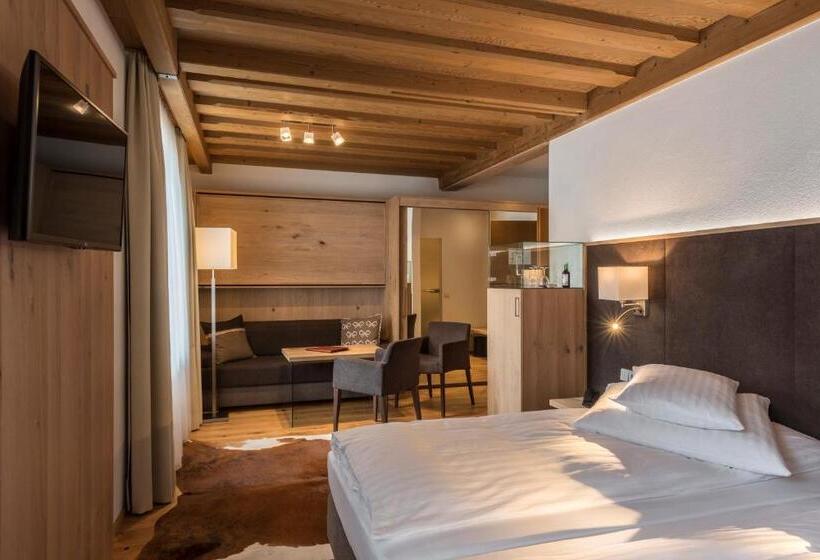 컴포트 룸, Unterwirt