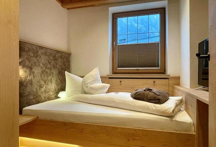 이그제큐티브 스위트, Unterwirt