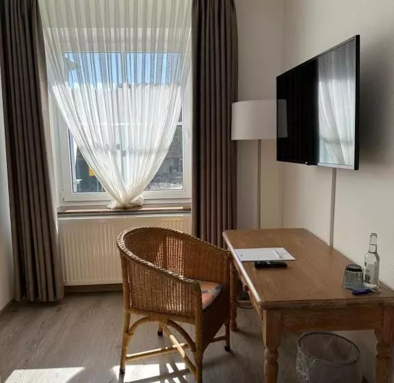 Standard-huone, Wittekindsquelle