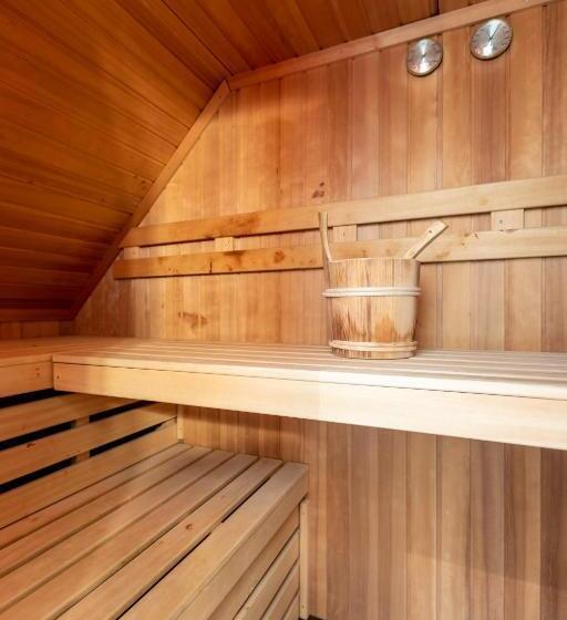 발코니가 있는 스위트, Wittekindsquelle