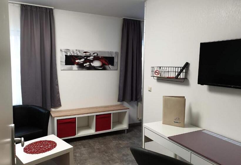 Economy Zimmer, Wolke