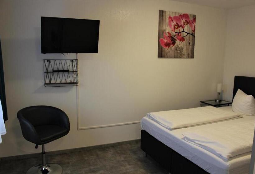 Economy Zimmer, Wolke