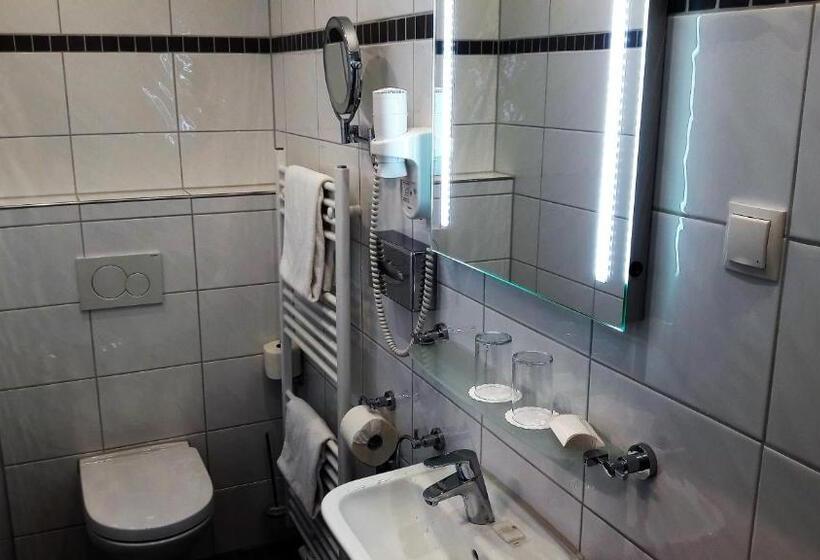 标准间, Zum Anker