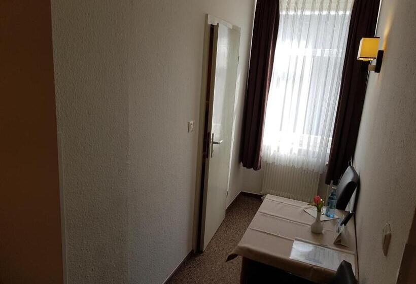 经济房, Zum Anker